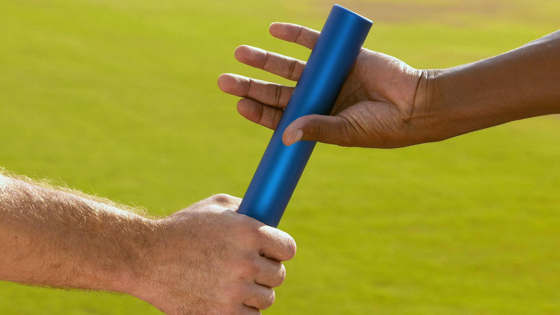 女足世界杯球迷助威团启程赴海外，女足世界杯媒体关注空前,但女性足球记者仍面临障碍